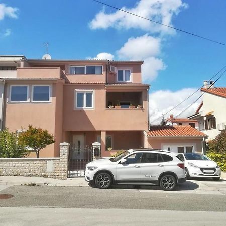 Lemon Apartment - Zupanska Ulica 21 Pula Bagian luar foto